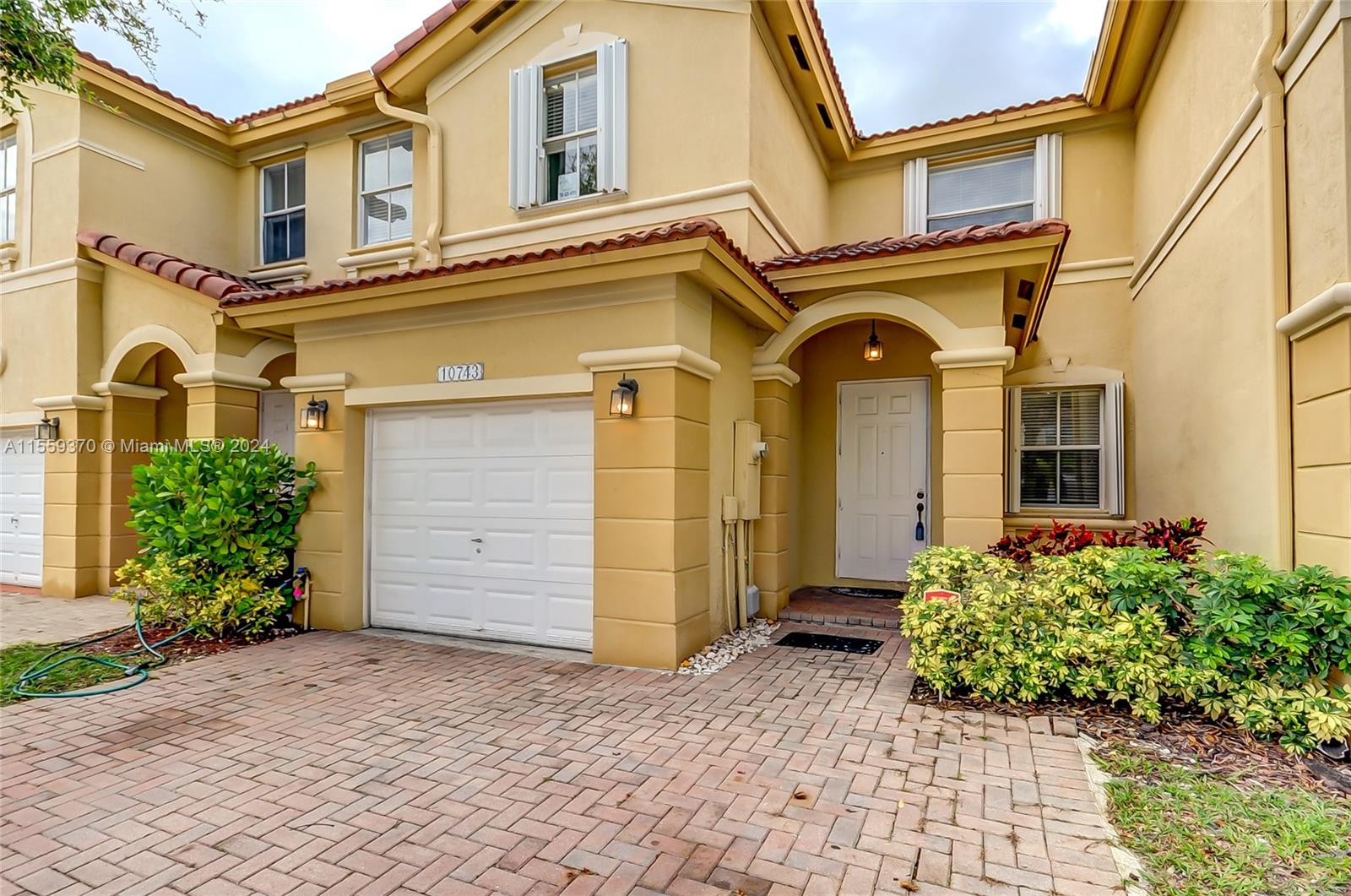 Spectacular Single Family Home